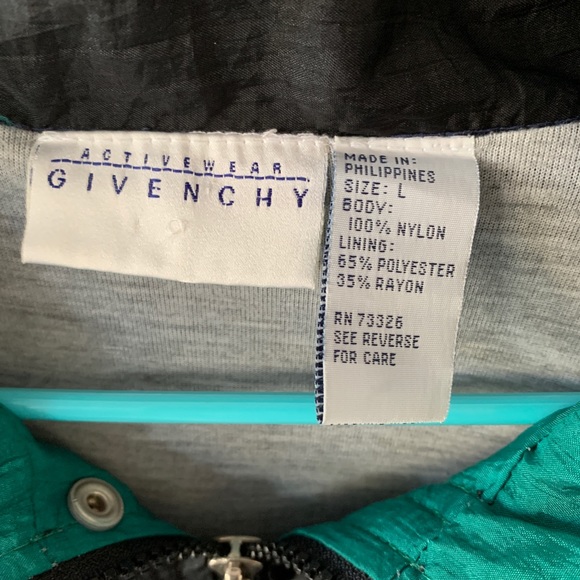 90s GIVENCHY Activewear Windbreaker - Picture 3 of 4